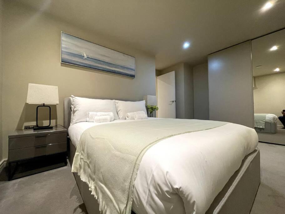2Br Urban Vista Retreat Chcl F7 Lejlighed Chigwell Eksteriør billede