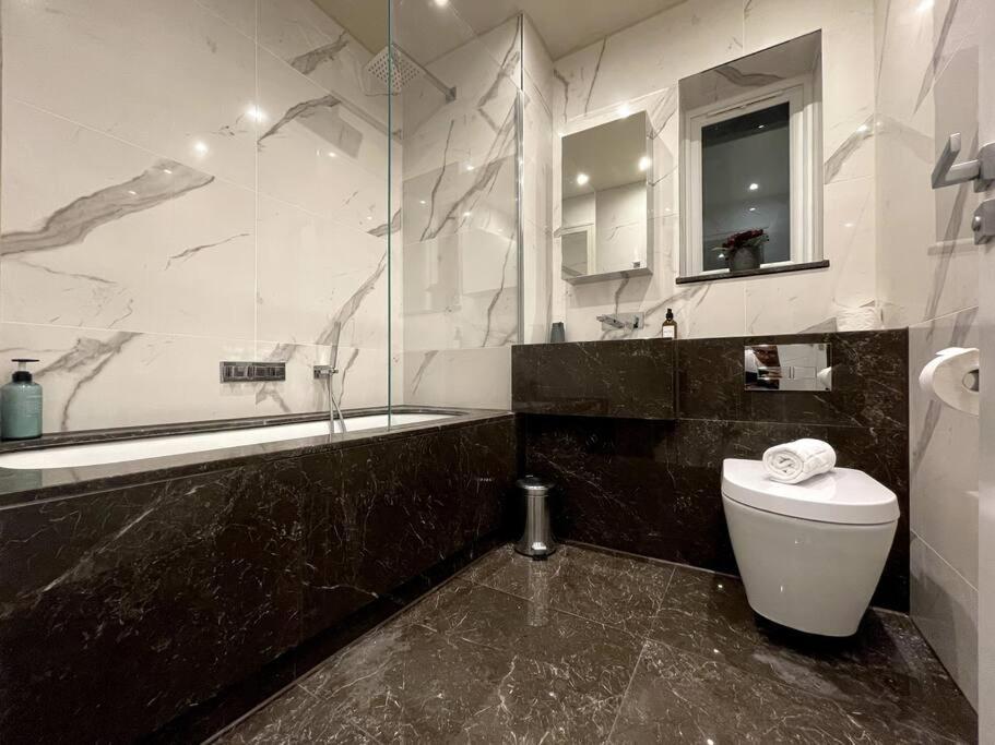 2Br Urban Vista Retreat Chcl F7 Lejlighed Chigwell Eksteriør billede