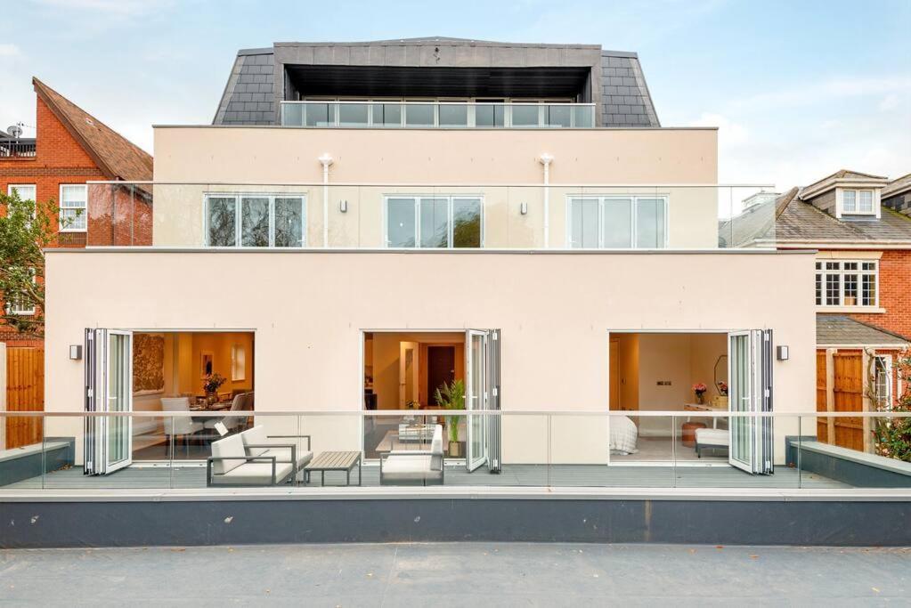 2Br Urban Vista Retreat Chcl F7 Lejlighed Chigwell Eksteriør billede