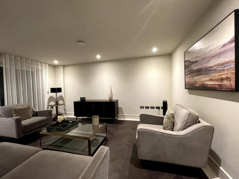 2Br Urban Vista Retreat Chcl F7 Lejlighed Chigwell Eksteriør billede